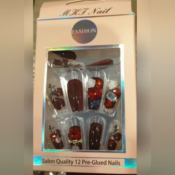 8•Packs BNIP Press On Nails Bundle! - Picture 5 of 6
